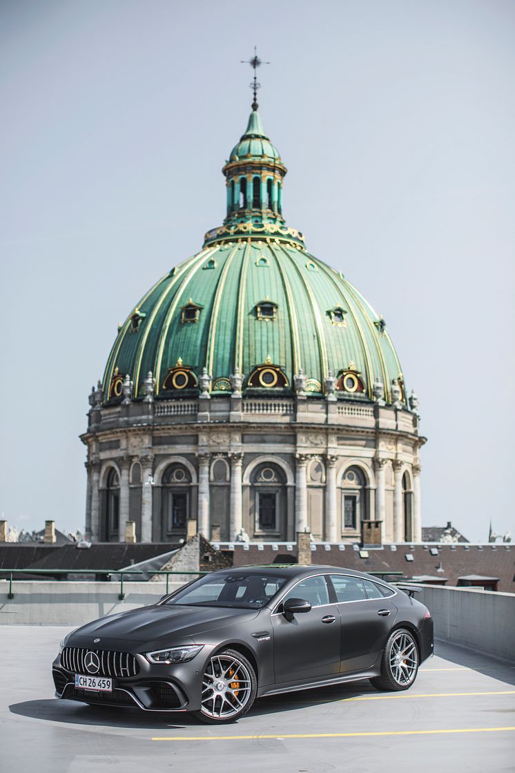 Mercedes-AMG GT 63 s
