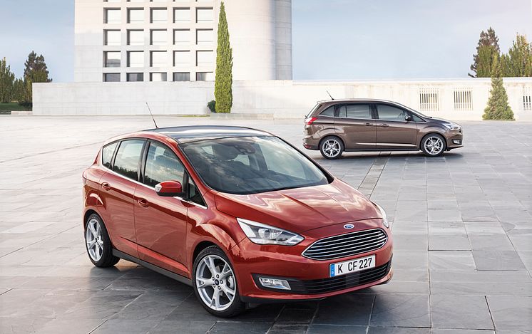 Nye Ford C-MAX i rødt og Grand C-MAX i grått