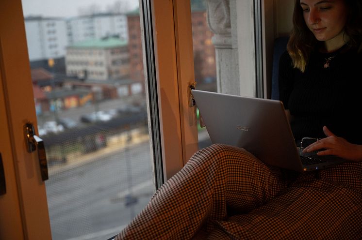Bed and Study