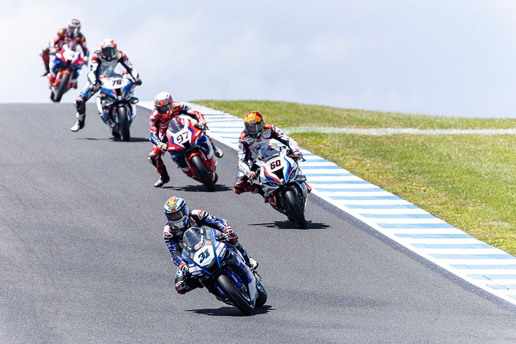 2022112101_020xx_SBK_Rd12_ガーロフ選手_4000