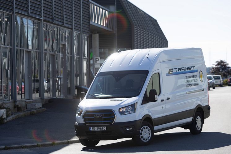 Ford E-Transit 2022