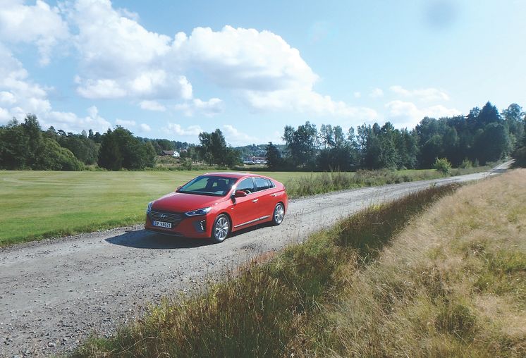 Hyundai IONIQ hybrid