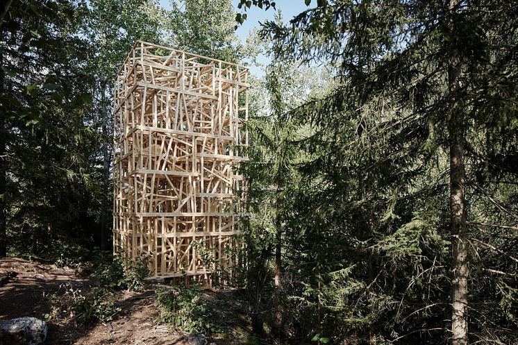 Holzinstallation Caschlatsch, Graubünden