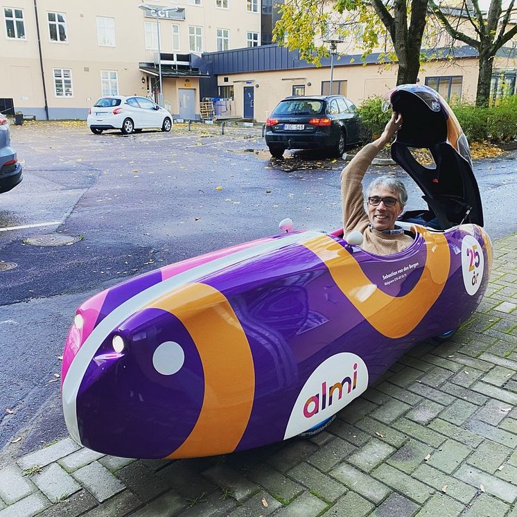 Sebastians cykelbil - sociala medier.jpg