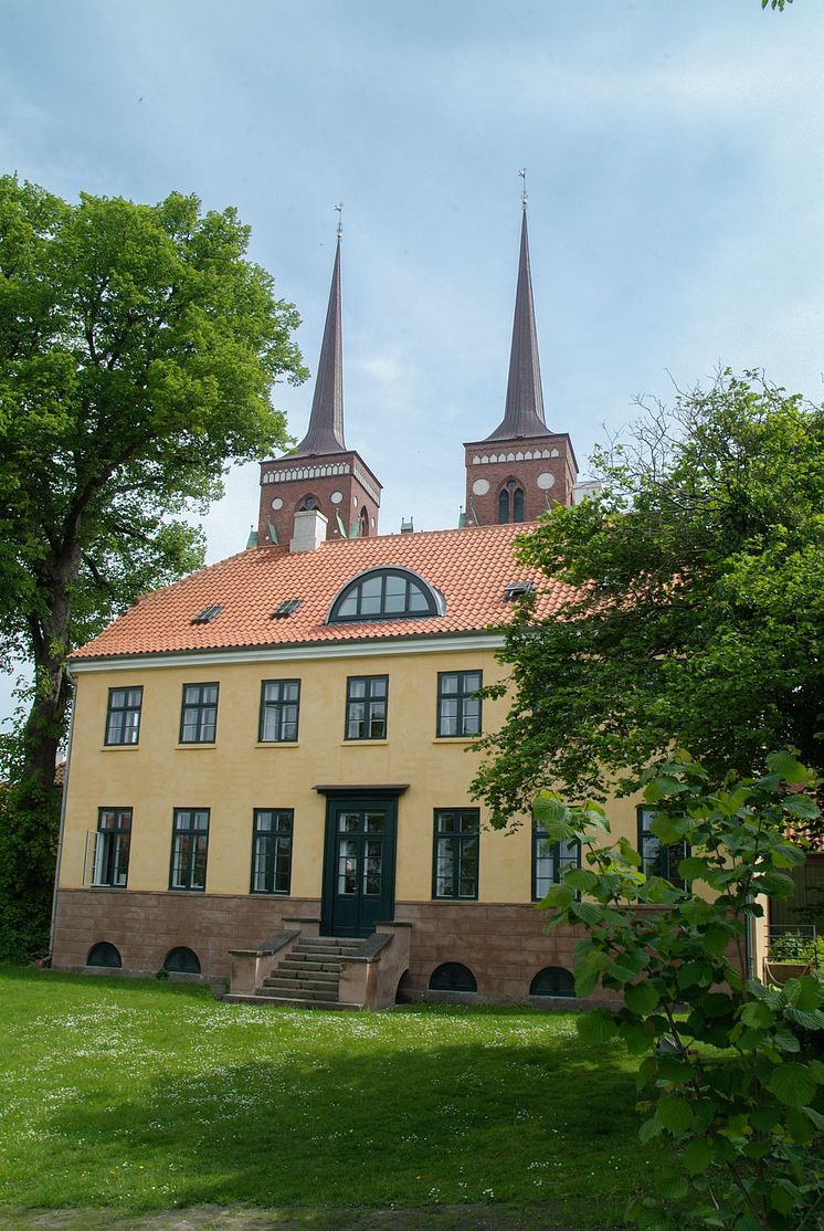 I skyggen af Roskilde Domkirke 2