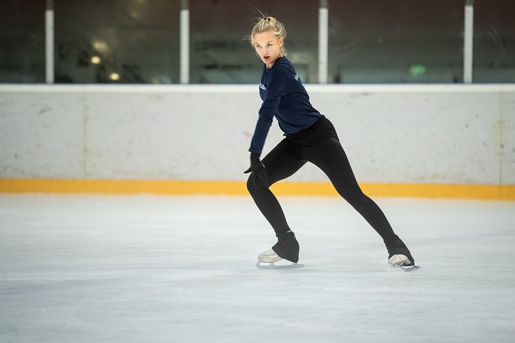 HOLIDAY ON ICE ACADEMY Sommercamp Frankfurt Leonie Schwenzner