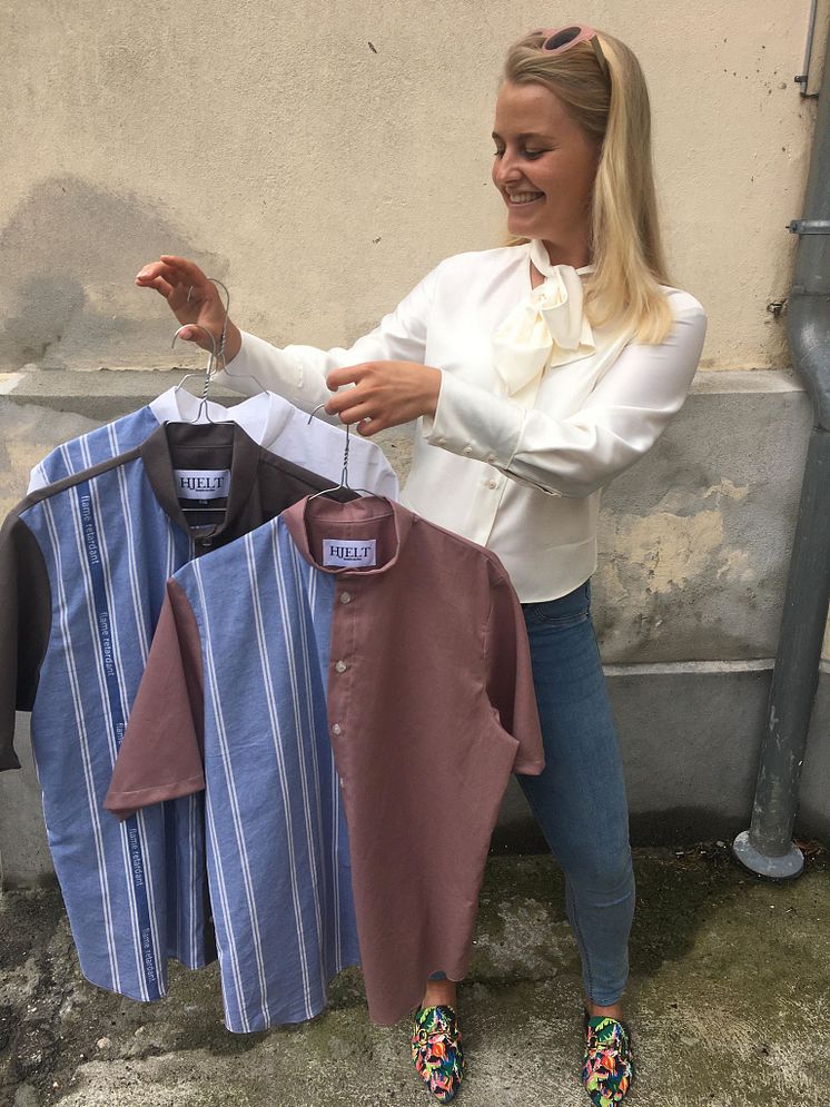 Clara Hjelt med tre skjorter