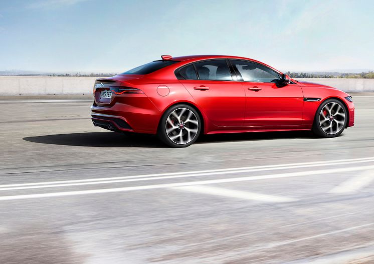 Jaguar XE Exterior1