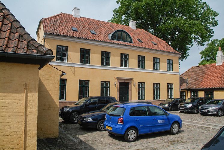 I skyggen af Roskilde Domkirke 7