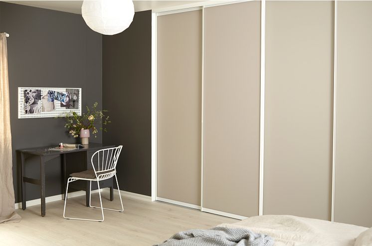 Elfa-bedroom-cosycashmere-closed