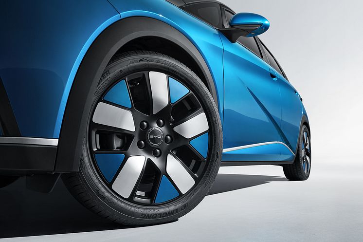 Blue Exterior 01