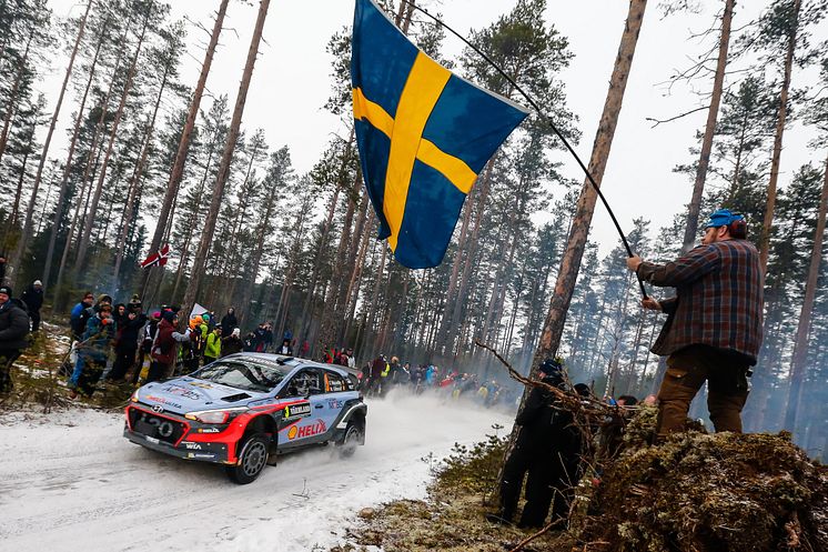 Hyundai Motorsport aims to come back fighting in Sweden  (4)