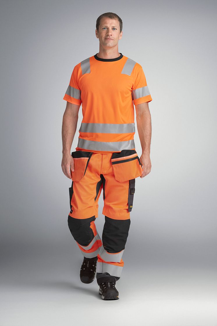 2530 AllroundWork, High-Vis T-skjorte og AllroundWork+ High-Vis Arbeidsbukse