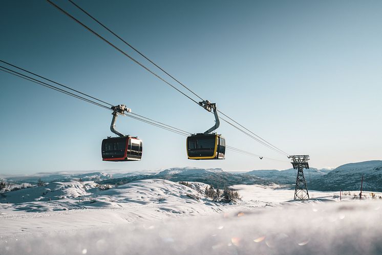 Voss gondola in winter.jpg