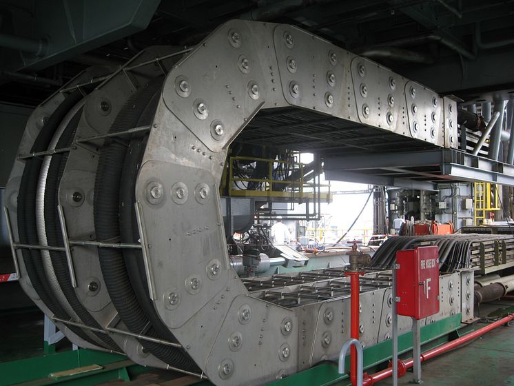 A Cavotec Brevetti cable chain