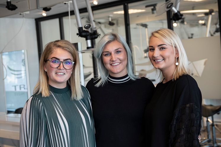 Josefine Holm, Rikke Støvring og Cecilie Madsen er elever på Tradiums frisøruddannelsen og på vej til VM