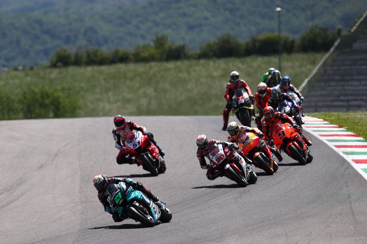 2021053102_014xx_MotoGP_Rd6_モルビデリ選手_4000