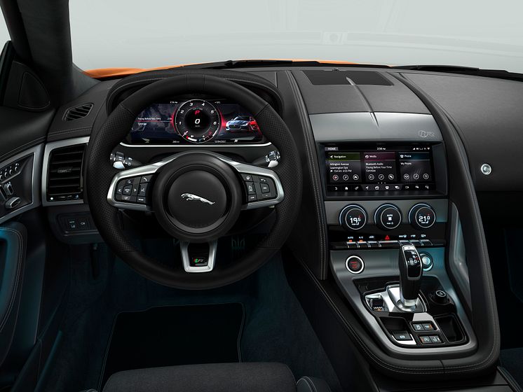 Jag_F-TYPE_22MY_R_Coupe_Interior_120421_002