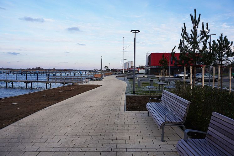 Neue Yachthafenpromenade