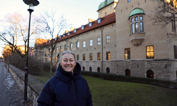 ‎Sofia Sundström utanför tingsrätten