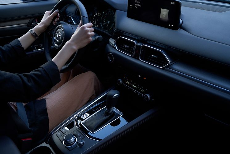 2022 CX-5 Signature