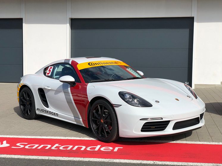 Porsche Cayman med Continental-dekk