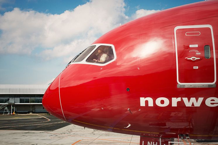 Norwegian 737-800 aircraft