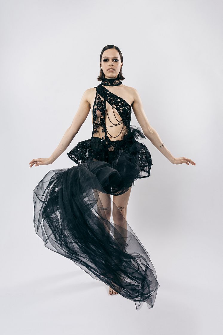 Sandra Saeidi – Couture Black