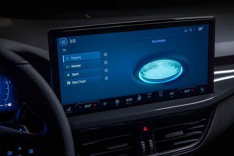 2021_FORD_FOCUS_ST_INTERIOR_SYNC4_7