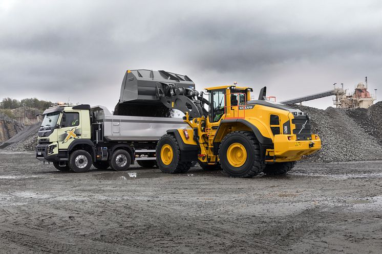 Hjullastare Volvo L260H - i arbete