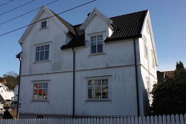 Milde vintre gir grobunn for svertesopp på norske husvegger