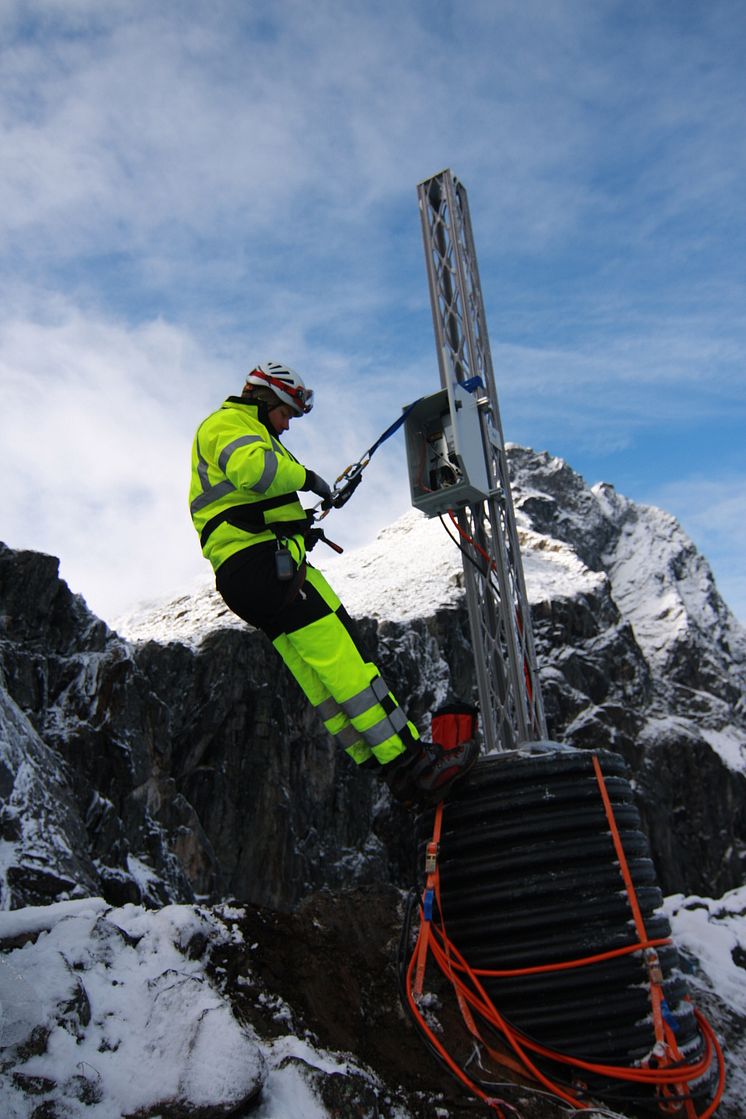 Mannen: Ettersyn av GNSS-systemet.