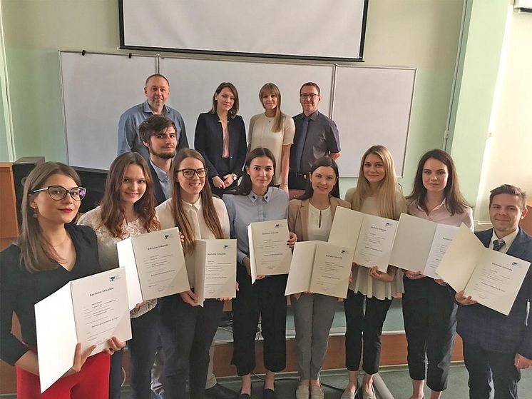 Doppelabschluss für Bachelorstudierende im Kooperationsstudiengang Wirtschaftsingenieurwesen in St. Petersburg/Russland