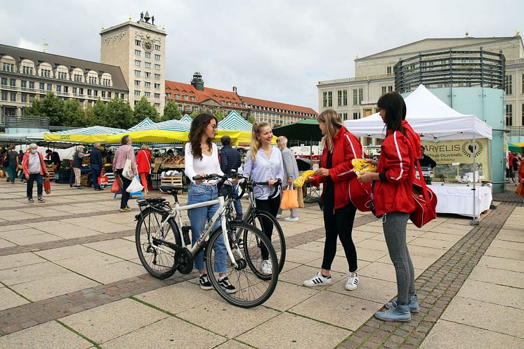 Wochenmarkt Leipzig - Start der Aktion "Wir kaufen hier."