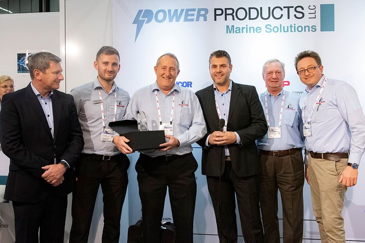 The Fischer Panda UK team receives the Mastervolt Distributor of the Year Award 2018 for Highest Overall Growth