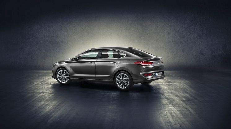 All-New Hyundai i30 Fastback (1)