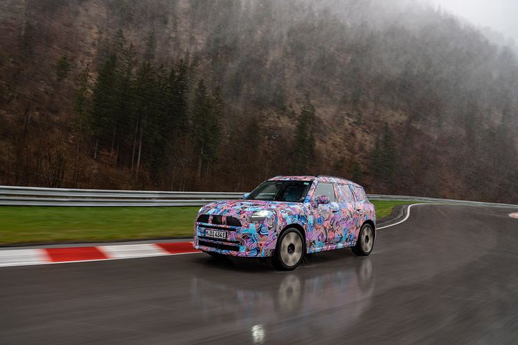 En helt ny generasjon MINI Countryman nærmer seg