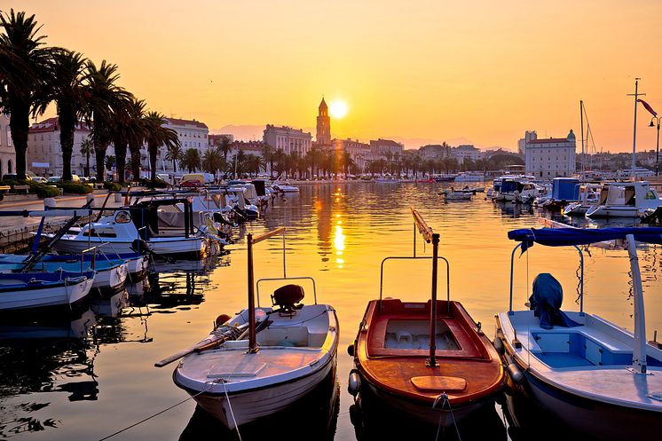 DEST_CROATIA_SPLIT_SUNRISE_GettyImages-623438444_Universal_Within usage period_84025