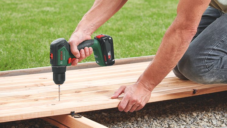 o371728v12 UniversalDrill_18V-60_005_3200x1800px