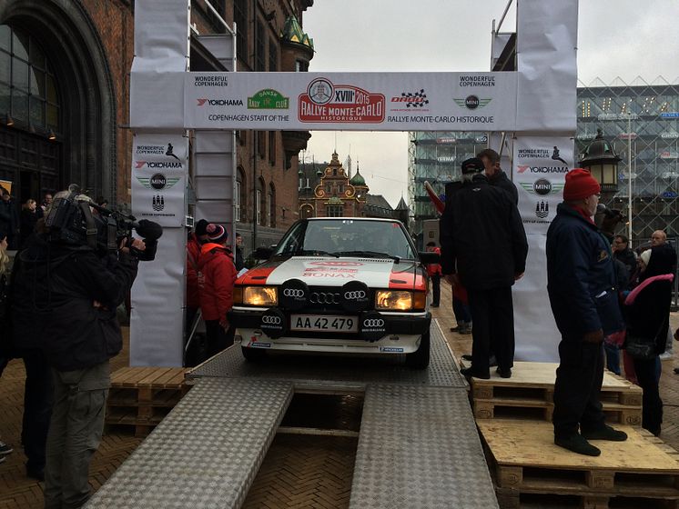 Team Audi 80 klar til start på Rådhuspladsen i København