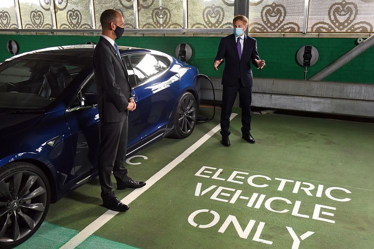 Transport Secretary Grant Shapps opens rail's largest Electic Vehicle charging hub at Hatfield Station