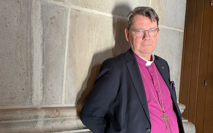 Biskop Johan Tyrberg i lunds domkyrka mot stenvägg_Foto Camilla Lindskog.jpg