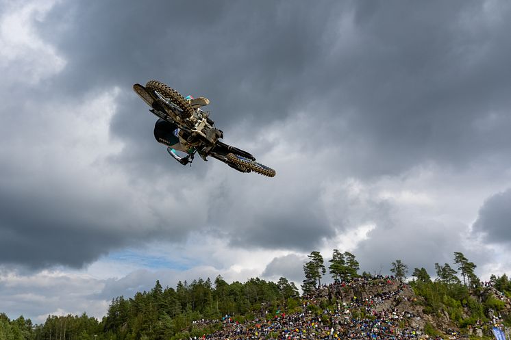 2022080803_014xx_MXGP_Rd15_ベニスタント選手_4000