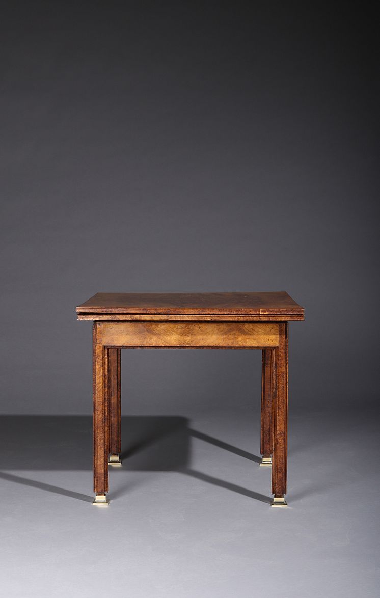 Kaare Klint: An early and unique games table in oak burl.