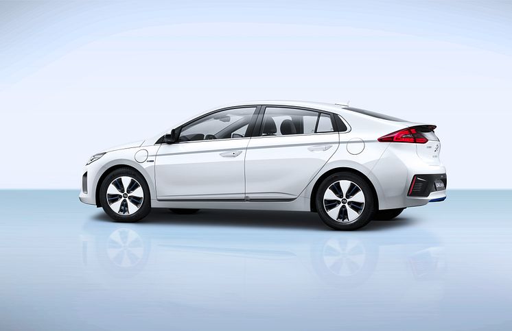 IONIQ Plug-in 1