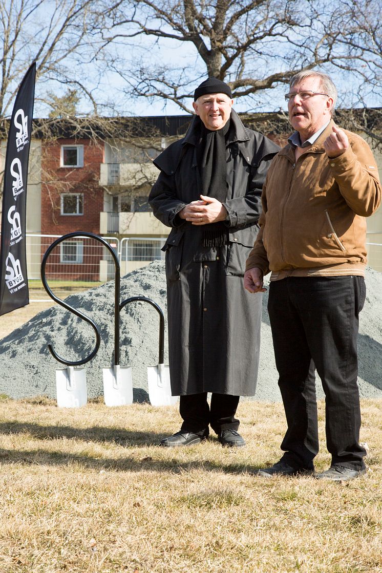 Östhammarshems vd Anders Erixon och Örjan Mattsson, ordförande för Östhammarshems styrelse hälsade välkommen. 