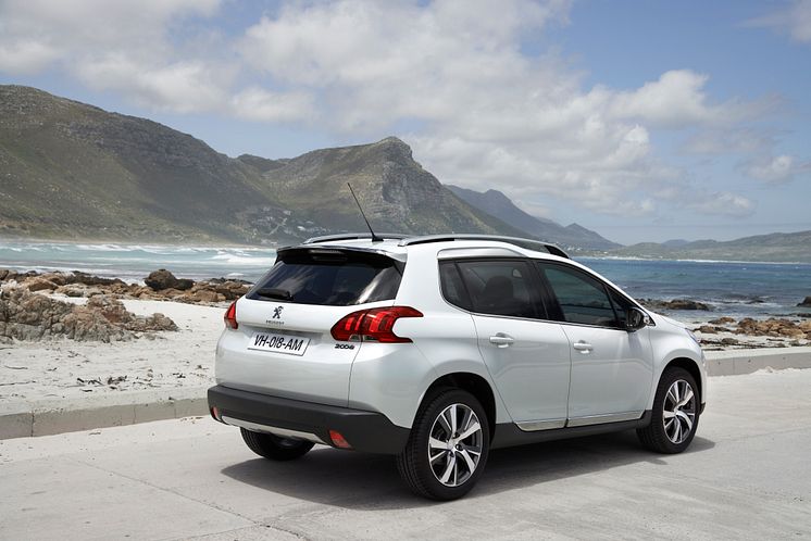 Nu finns Peugeot 2008 hos Peugeot-återförsäljare landet runt