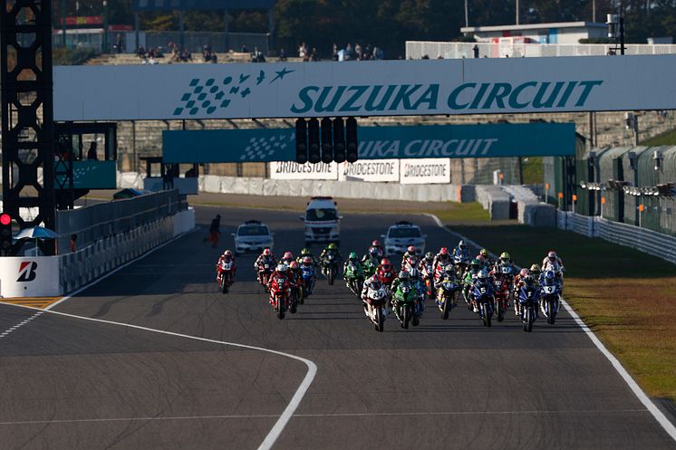 05_2017_JSB_Rd09_Suzuka-中須賀 克行選手、野左根 航汰選手、藤田 拓哉選手