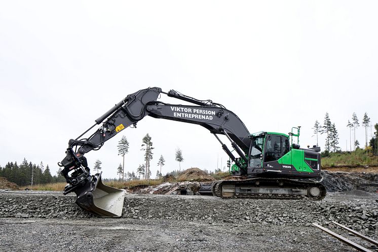 Volvo EC300E - grön