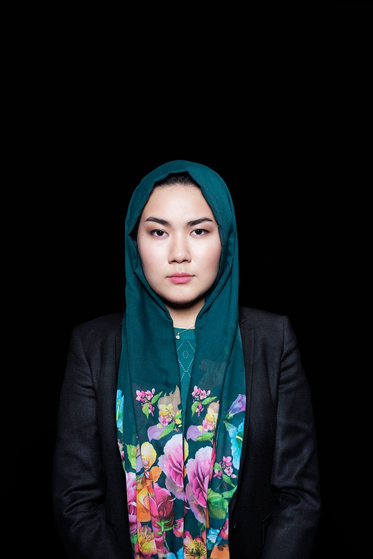 Fatemeh Khavari omslag Foto Göran Segerholm